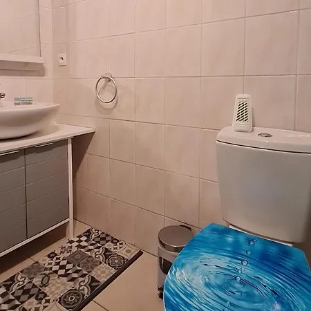 Avec Parking - 2 Pers. Au Centre Village - Fr-1-584-402 Holiday home *